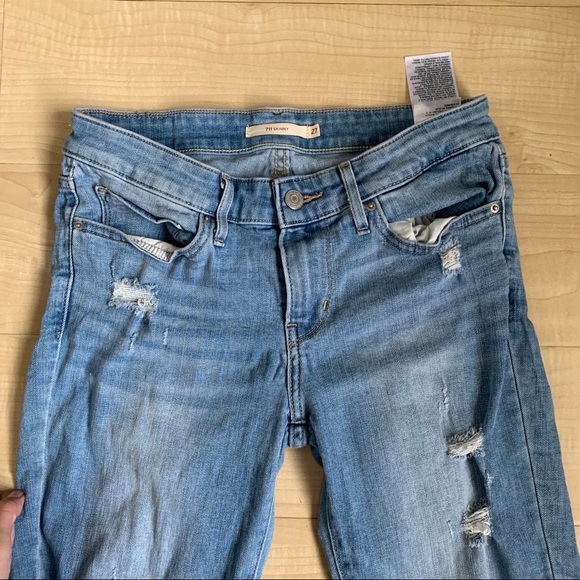 Levi’s 711 Skinny Jeans - Picture 5 of 6